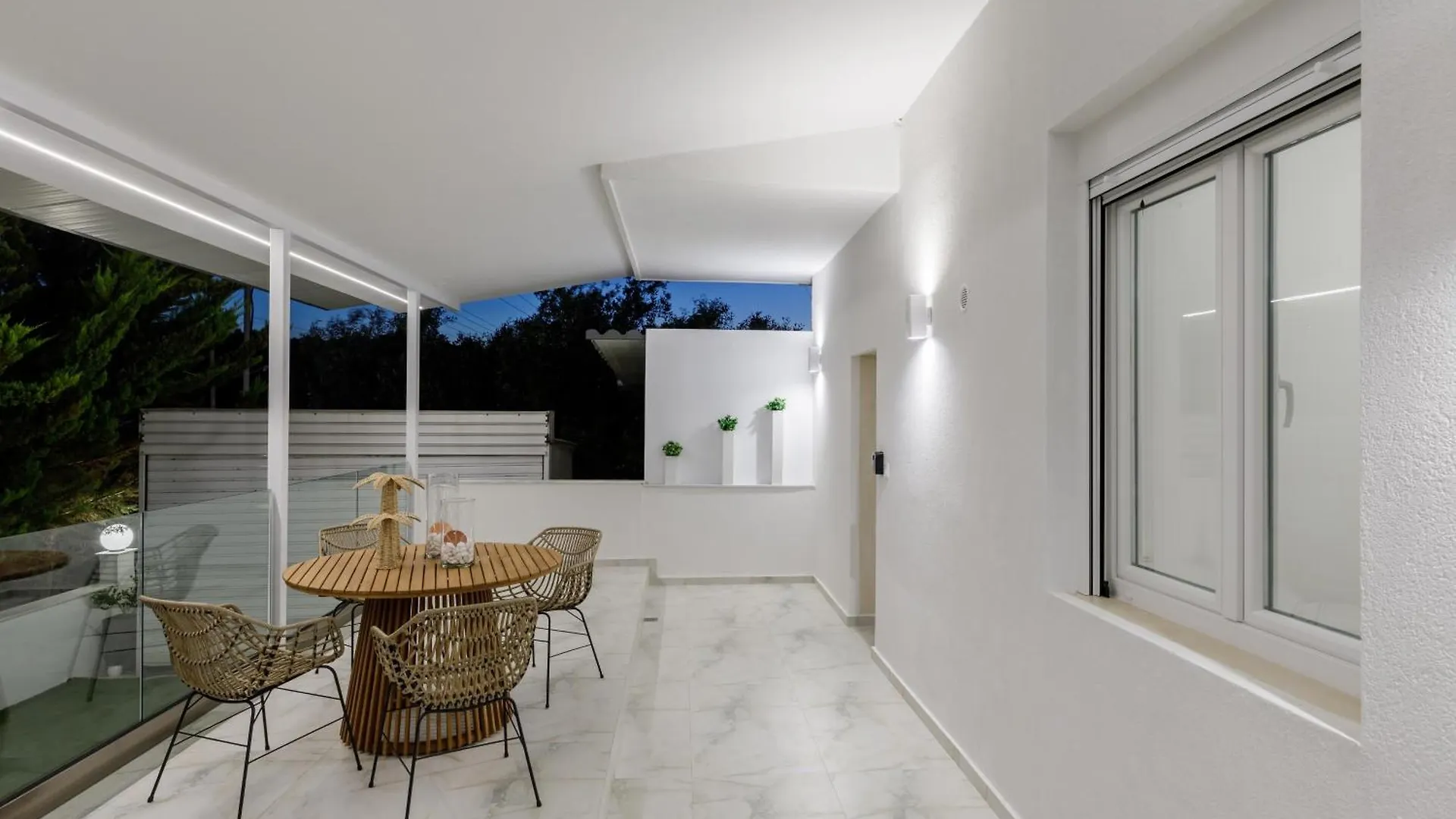 Stork Apartments Hanioti